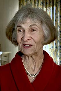 Joanne Lowe