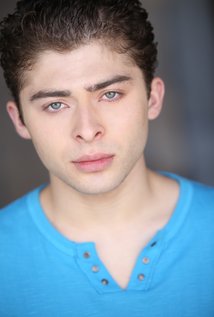 Ryan Ochoa, Born: 17 May 1996, San Diego, California, USA - SolarMovie