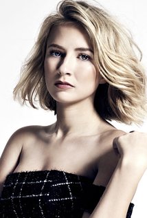 Eliza Bennett