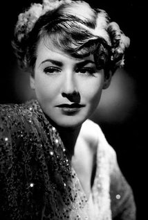 Mae Clarke