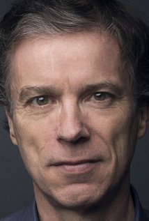 Simon Vance