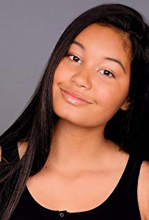 Isabella Holcomb