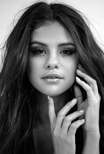 Selena Gomez, Born: 22 July 1992, Grand Prairie, Texas, Usa - Solarmovie