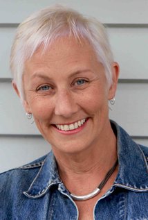 Leanne Pooley