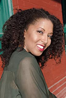 Leslie Barnett