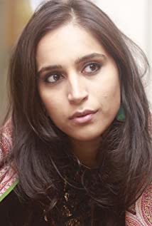 Zoya Hussain