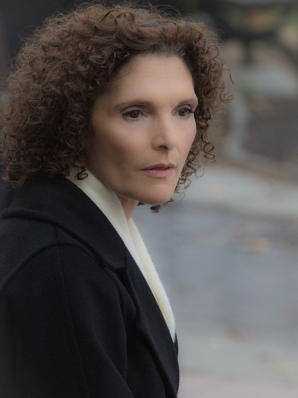 Mary Elizabeth Mastrantonio