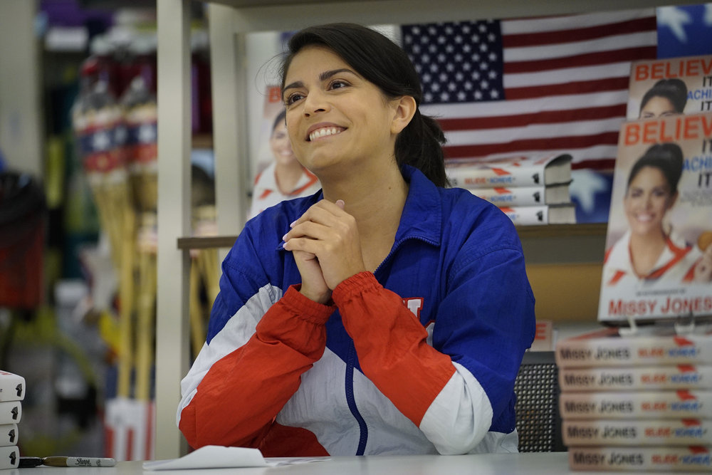 Cecily Strong