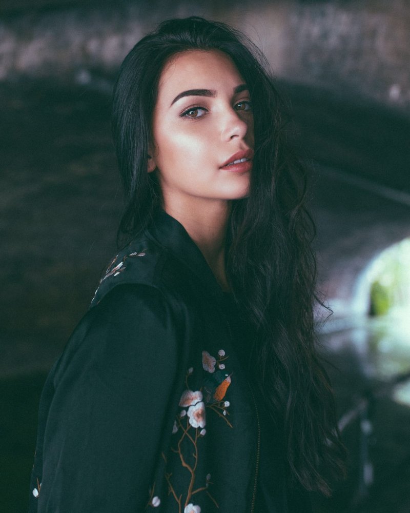 Caitlin Burles