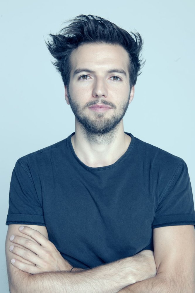 Guy Burnet