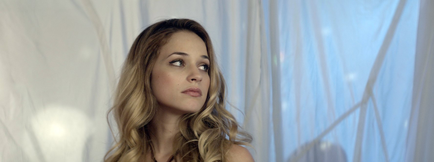Alexis Knapp