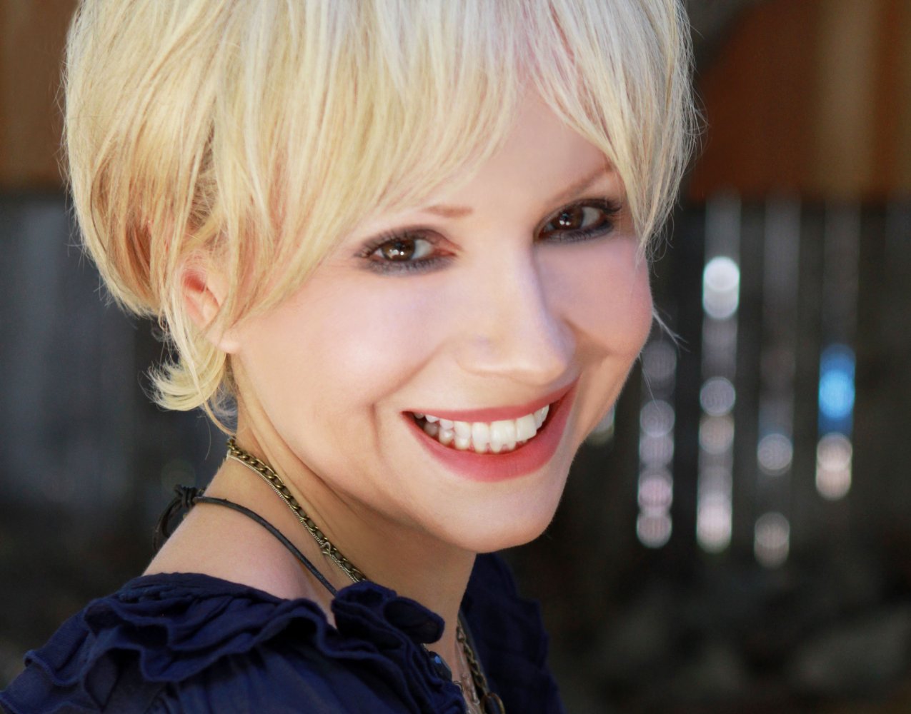 Nina Bell