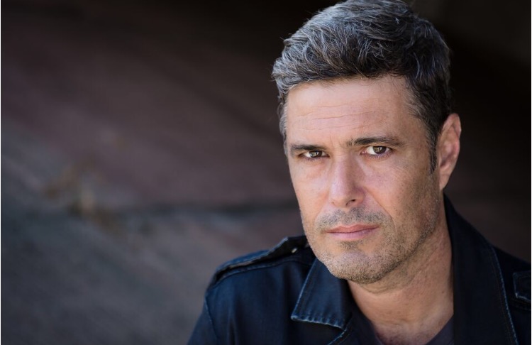 Carlos Bernard