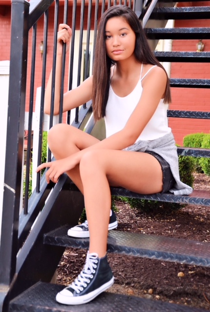 Isabella Holcomb