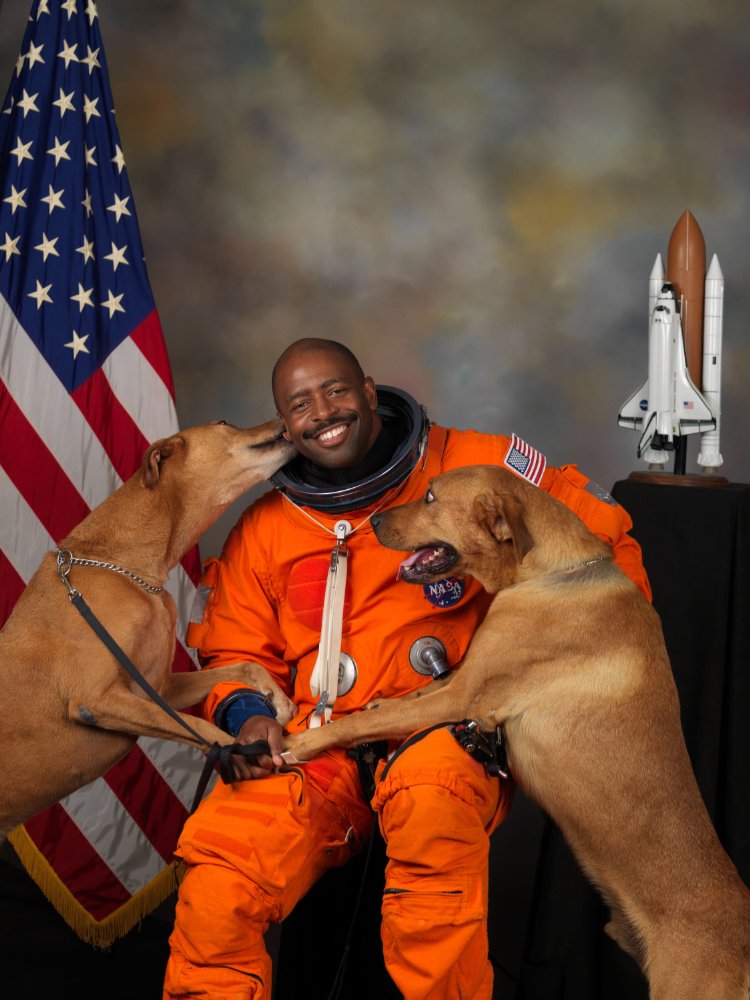 Leland Melvin