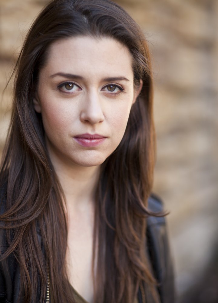 Zoë Worth