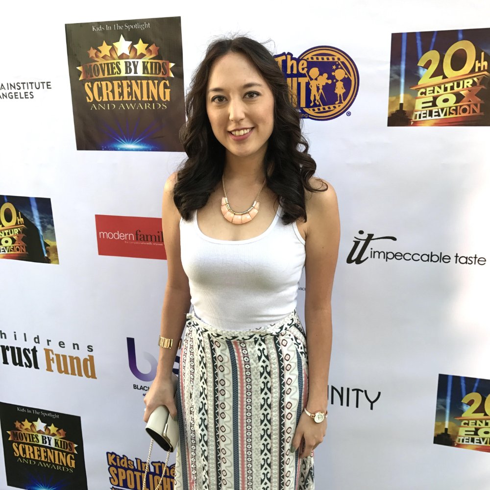 Elena Dizon