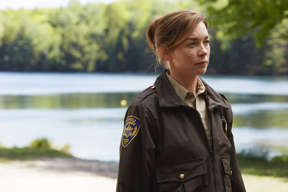 Julianne Nicholson
