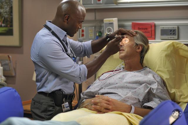 Dr. Sam Bennett