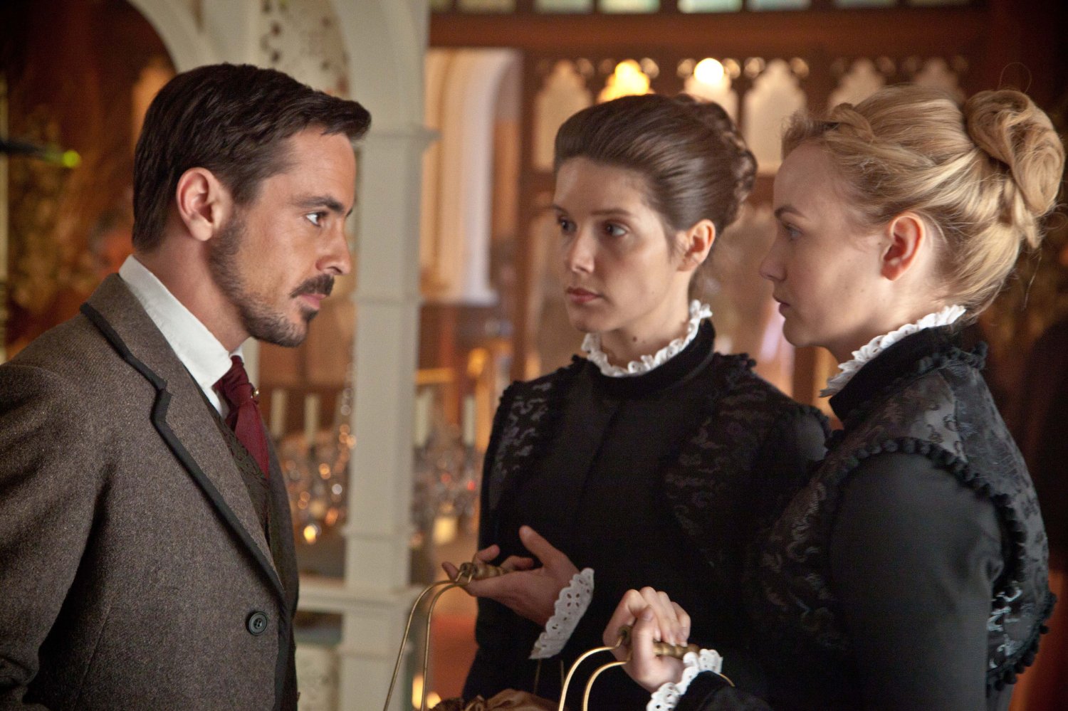 Emun Elliott
