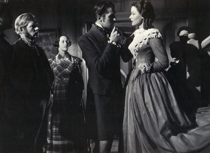 Anne Revere