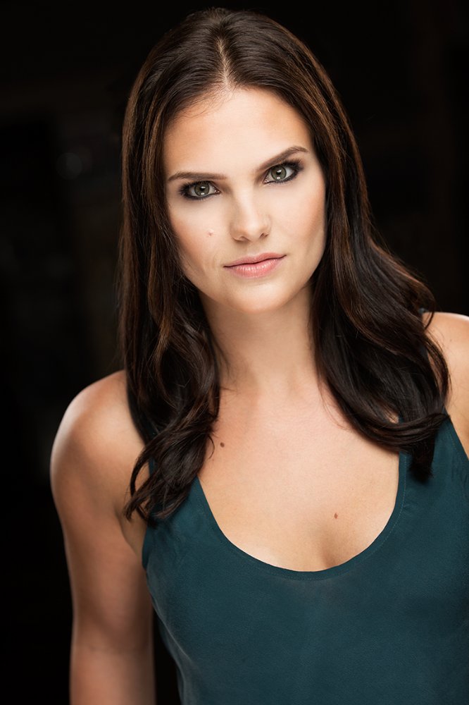 Cassandra Jean Amell