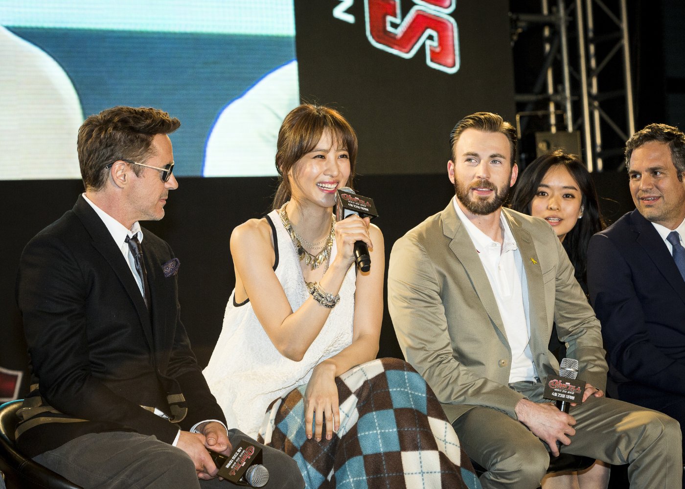 Claudia Kim