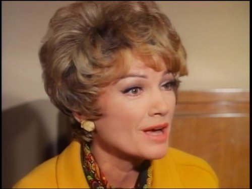 Anne Baxter