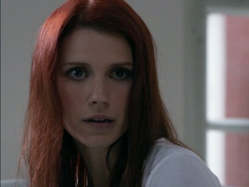 Julie McNiven