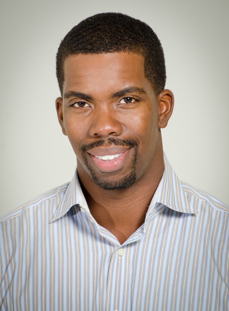 Lonnie M Henderson