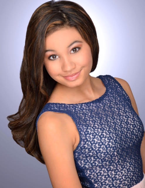 Isabella Holcomb