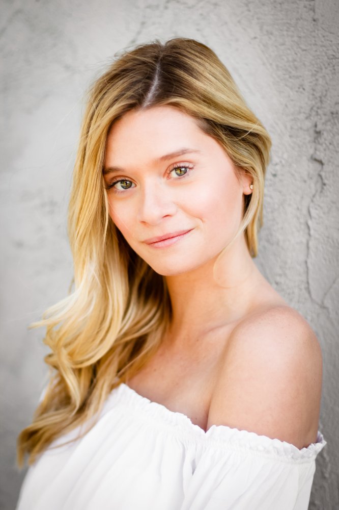 Tara Layne