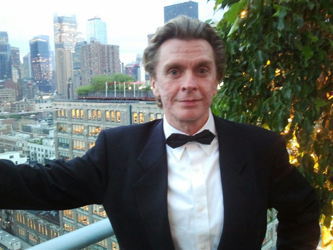 Dean Curtis