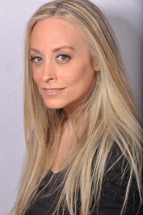 Eila Mell