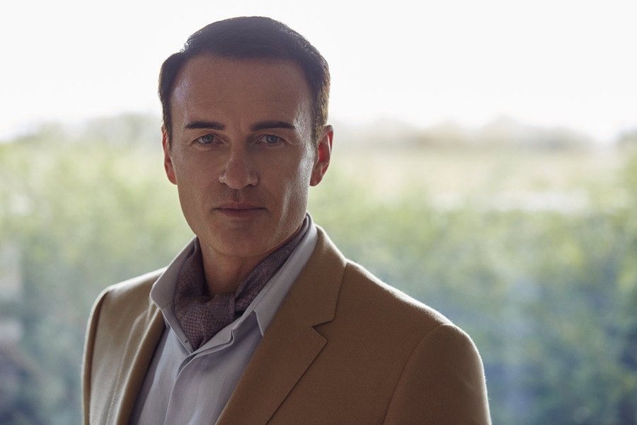 Julian McMahon