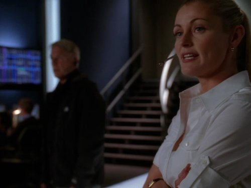 Special Agent Lara Macy