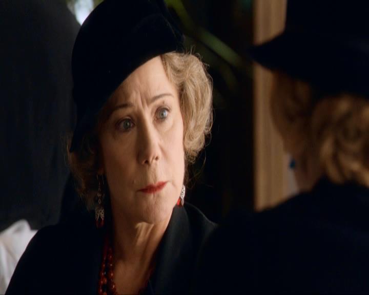 Zoë Wanamaker