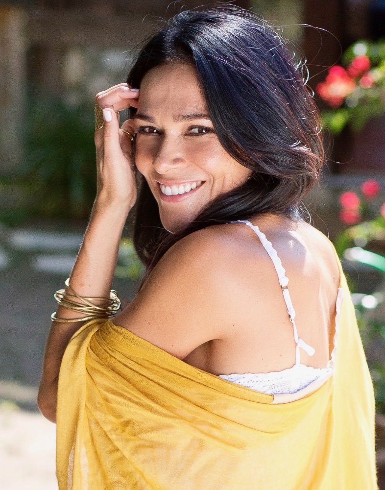 Simone Kessell