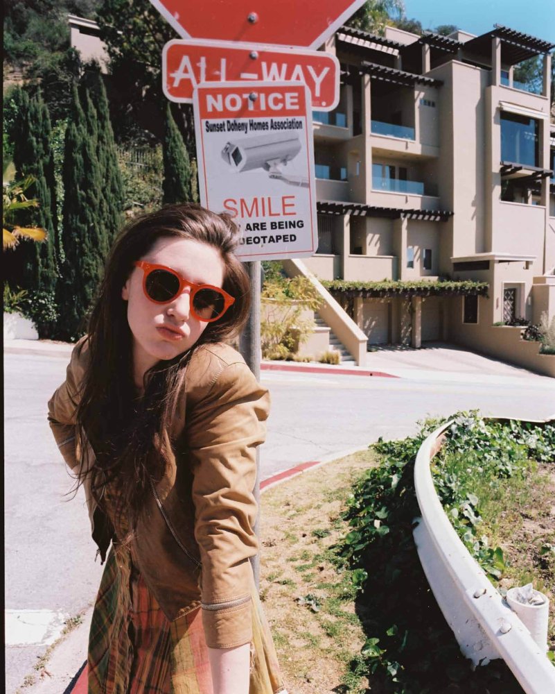 Zoë Worth