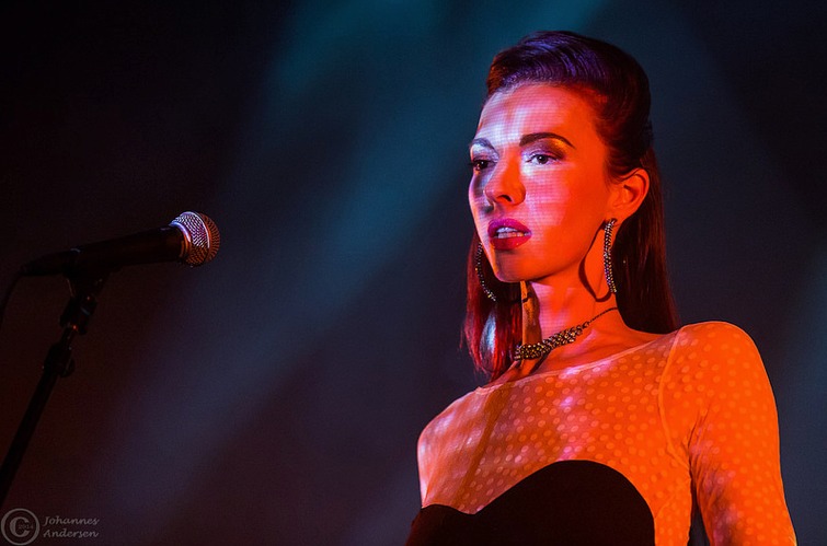 Chrysta Bell