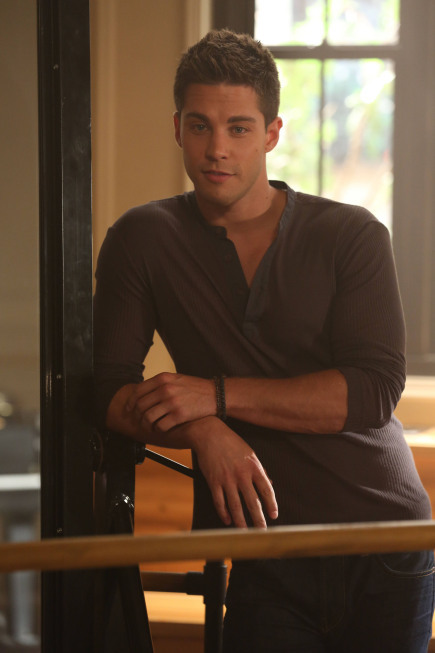 Dean Geyer
