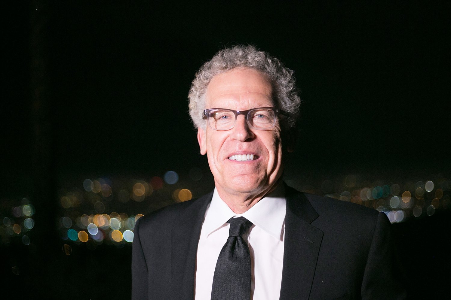 Carlton Cuse