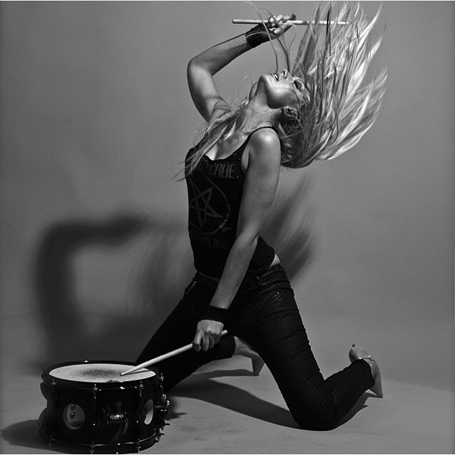 CariDee English