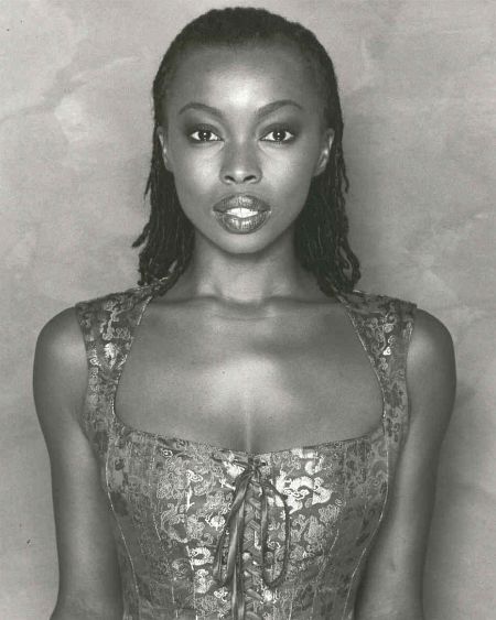 Phina Oruche