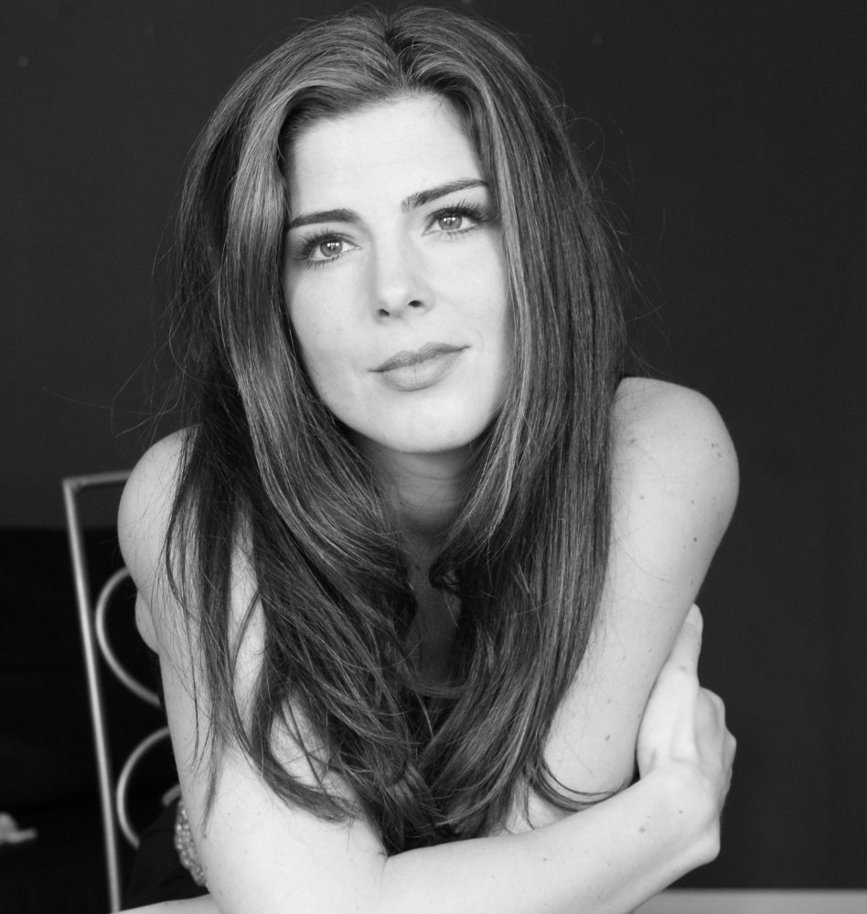 Iris Frank