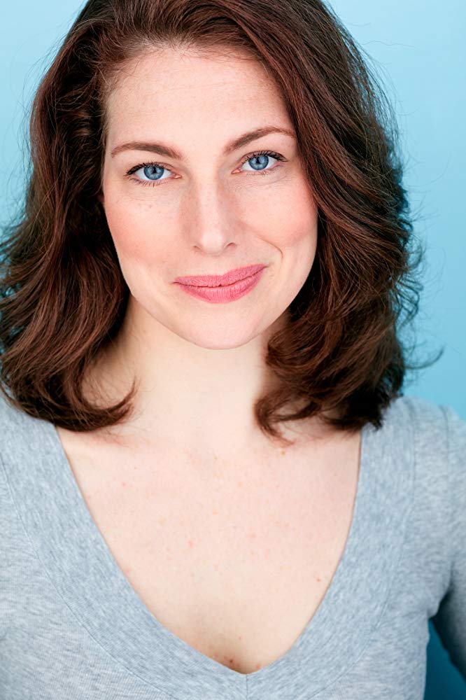 Lara Fox