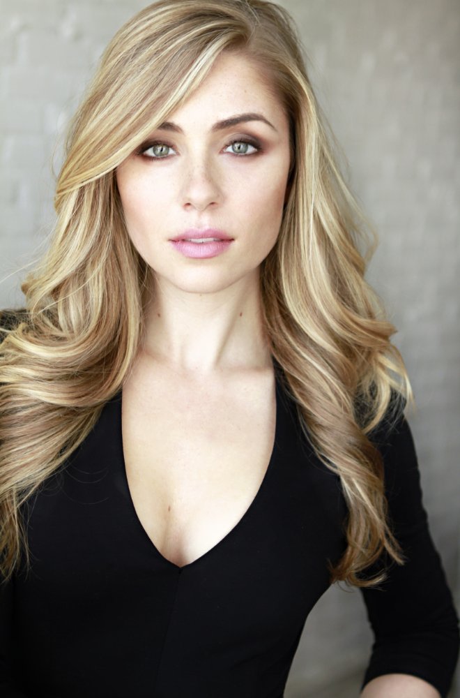 Julia Dennis