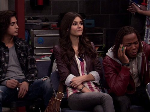 Avan Jogia