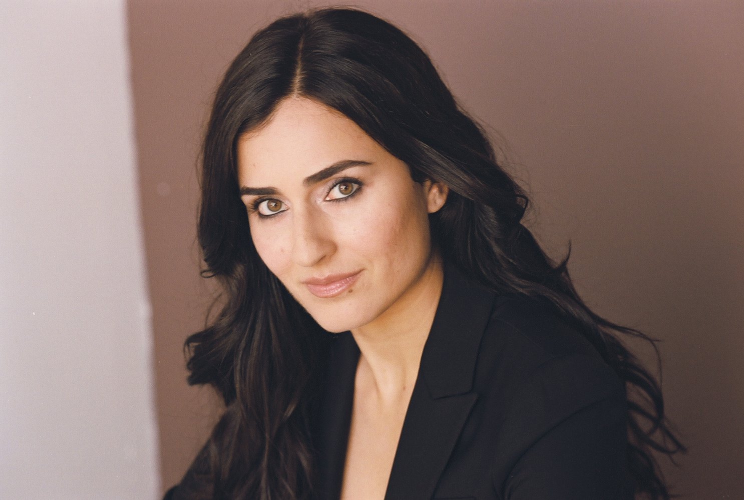 Roxie Sarhangi