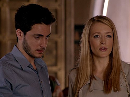 Jennifer Finnigan